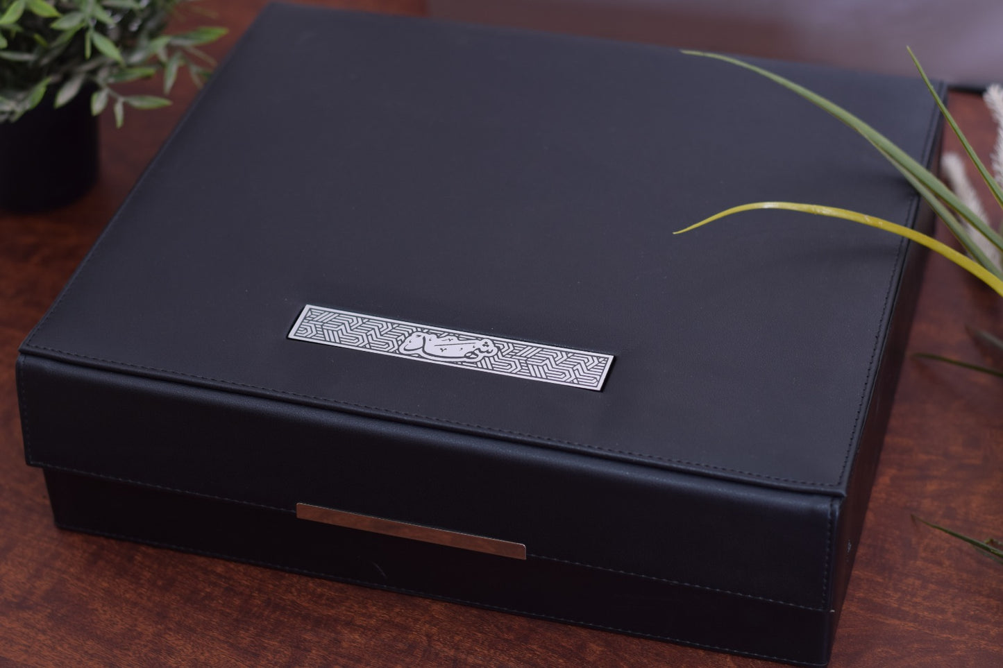 Box 001