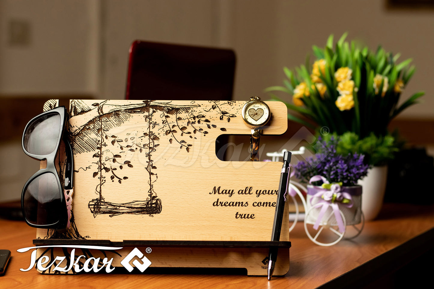 حامل خشبي للموبايل